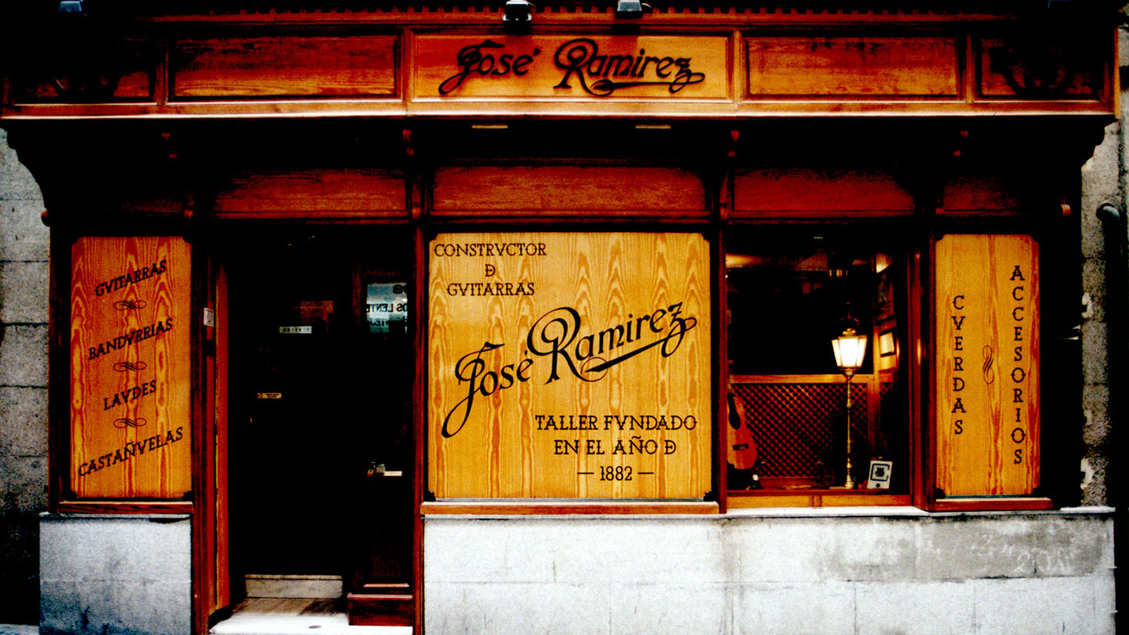 Tienda de Guitarras Ramírez